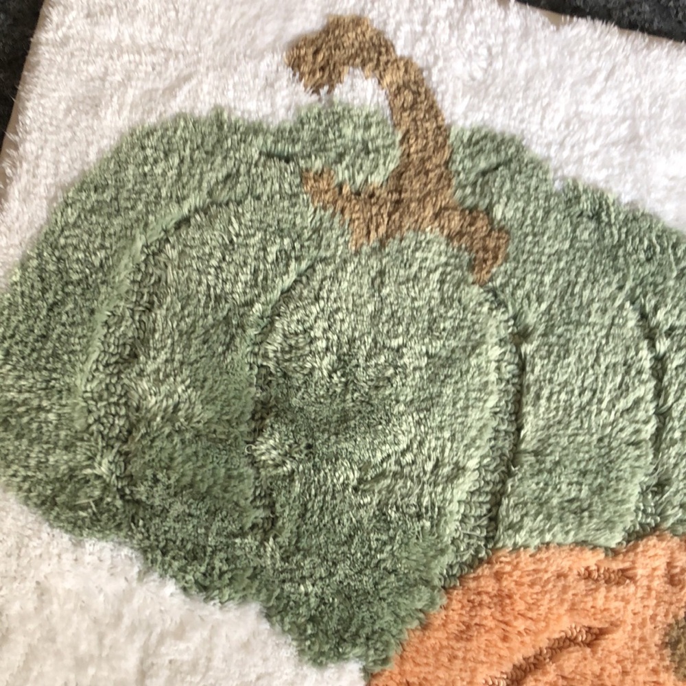Autumn PUMPKINS Bath Mat Rug - Picture 3 of 9